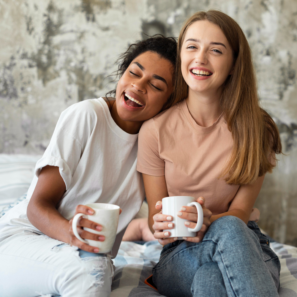 2 friends enjoying coffee